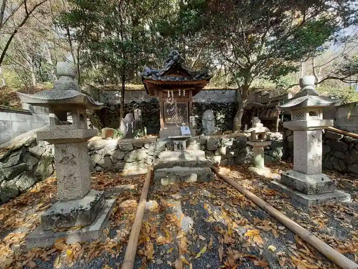 亀の瀬龍王社(大阪府)