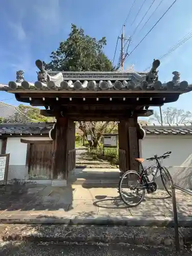 惠心院（恵心院）の{uncategorized: "未分類", other: "その他", undefined: "問題あり", building: "その他建物", grave: "お墓", sacred_gate: "鳥居", guardian: "狛犬", statue: "像", buddha: "仏像", history: "歴史", nature: "自然", garden: "庭園", animal: "動物", pagoda: "塔", temizu: "手水舎", mountain_gate: "山門・神門", sanctuary: "本殿・本堂", subordinate: "末社・摂社", art: "芸術", scenery: "景色", jizo: "地蔵", ema: "絵馬", goshuin: "御朱印", omikuji: "おみくじ", items: "授与品その他", amulet: "お守り", goshuincho: "御朱印帳", eats: "食事", festival: "お祭り", votive_dance: "神楽", shichigosan: "七五三参", wedding: "結婚式", experience: "体験その他", initially: "初詣", around: "周辺", anti_infection: "感染症対策"}