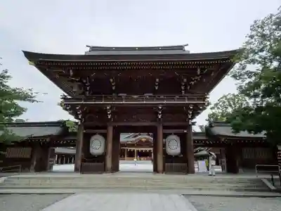 寒川神社の山門・神門