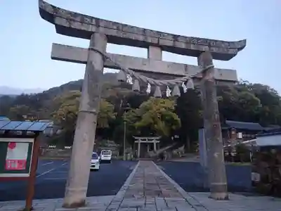 厳原八幡宮神社の鳥居