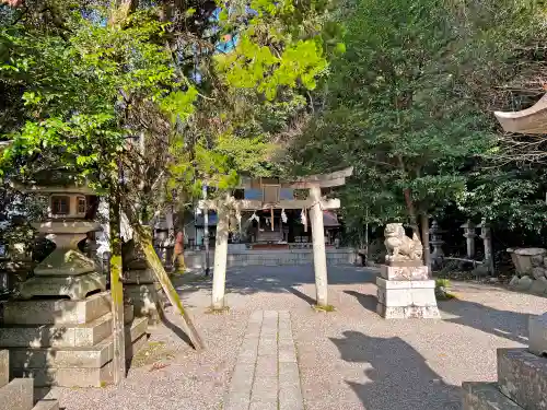 日牟禮八幡宮の鳥居