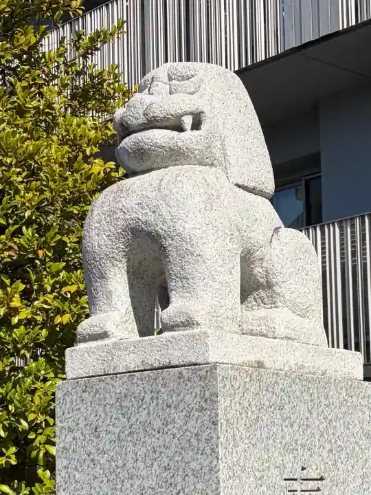 赤城神社の{uncategorized: "未分類", other: "その他", undefined: "問題あり", building: "その他建物", grave: "お墓", sacred_gate: "鳥居", guardian: "狛犬", statue: "像", buddha: "仏像", history: "歴史", nature: "自然", garden: "庭園", animal: "動物", pagoda: "塔", temizu: "手水舎", mountain_gate: "山門・神門", sanctuary: "本殿・本堂", subordinate: "末社・摂社", art: "芸術", scenery: "景色", jizo: "地蔵", ema: "絵馬", goshuin: "御朱印", omikuji: "おみくじ", items: "授与品その他", amulet: "お守り", goshuincho: "御朱印帳", eats: "食事", festival: "お祭り", votive_dance: "神楽", shichigosan: "七五三参", wedding: "結婚式", experience: "体験その他", initially: "初詣", around: "周辺", anti_infection: "感染症対策"}