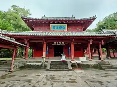 崇福寺の本殿・本堂