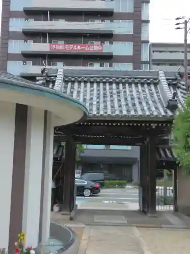 源聖寺の山門・神門