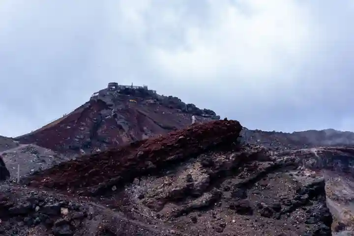 富士山頂上浅間大社奥宮(静岡県)