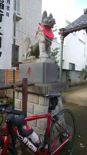 出世稲荷神社の狛犬