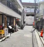 伏見稲荷神社の{uncategorized: "未分類", other: "その他", undefined: "問題あり", building: "その他建物", grave: "お墓", sacred_gate: "鳥居", guardian: "狛犬", statue: "像", buddha: "仏像", history: "歴史", nature: "自然", garden: "庭園", animal: "動物", pagoda: "塔", temizu: "手水舎", mountain_gate: "山門・神門", sanctuary: "本殿・本堂", subordinate: "末社・摂社", art: "芸術", scenery: "景色", jizo: "地蔵", ema: "絵馬", goshuin: "御朱印", omikuji: "おみくじ", items: "授与品その他", amulet: "お守り", goshuincho: "御朱印帳", eats: "食事", festival: "お祭り", votive_dance: "神楽", shichigosan: "七五三参", wedding: "結婚式", experience: "体験その他", initially: "初詣", around: "周辺", anti_infection: "感染症対策"}