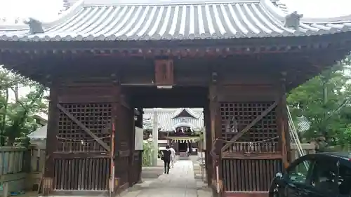 ちきり神社（榺神社）の山門・神門