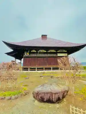 龍石寺の{uncategorized: "未分類", other: "その他", undefined: "問題あり", building: "その他建物", grave: "お墓", sacred_gate: "鳥居", guardian: "狛犬", statue: "像", buddha: "仏像", history: "歴史", nature: "自然", garden: "庭園", animal: "動物", pagoda: "塔", temizu: "手水舎", mountain_gate: "山門・神門", sanctuary: "本殿・本堂", subordinate: "末社・摂社", art: "芸術", scenery: "景色", jizo: "地蔵", ema: "絵馬", goshuin: "御朱印", omikuji: "おみくじ", items: "授与品その他", amulet: "お守り", goshuincho: "御朱印帳", eats: "食事", festival: "お祭り", votive_dance: "神楽", shichigosan: "七五三参", wedding: "結婚式", experience: "体験その他", initially: "初詣", around: "周辺", anti_infection: "感染症対策"}