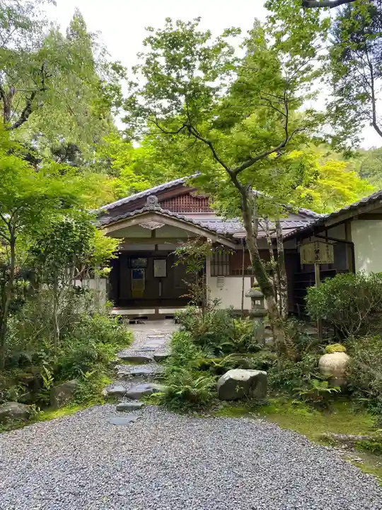高山寺の本殿・本堂