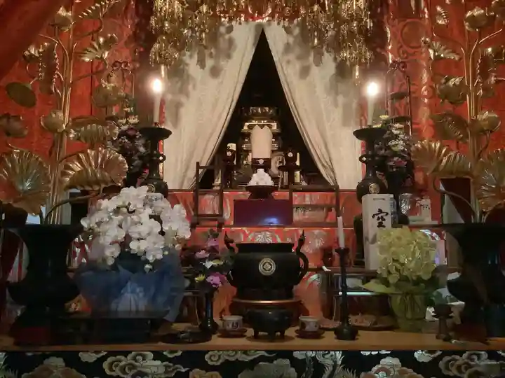 西明寺の本殿・本堂