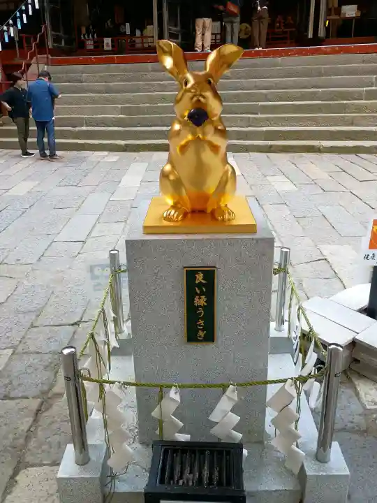 日光二荒山神社の{uncategorized: "未分類", other: "その他", undefined: "問題あり", building: "その他建物", grave: "お墓", sacred_gate: "鳥居", guardian: "狛犬", statue: "像", buddha: "仏像", history: "歴史", nature: "自然", garden: "庭園", animal: "動物", pagoda: "塔", temizu: "手水舎", mountain_gate: "山門・神門", sanctuary: "本殿・本堂", subordinate: "末社・摂社", art: "芸術", scenery: "景色", jizo: "地蔵", ema: "絵馬", goshuin: "御朱印", omikuji: "おみくじ", items: "授与品その他", amulet: "お守り", goshuincho: "御朱印帳", eats: "食事", festival: "お祭り", votive_dance: "神楽", shichigosan: "七五三参", wedding: "結婚式", experience: "体験その他", initially: "初詣", around: "周辺", anti_infection: "感染症対策"}