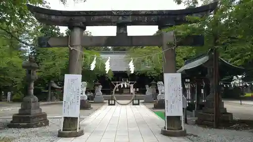 鳥海月山両所宮の鳥居