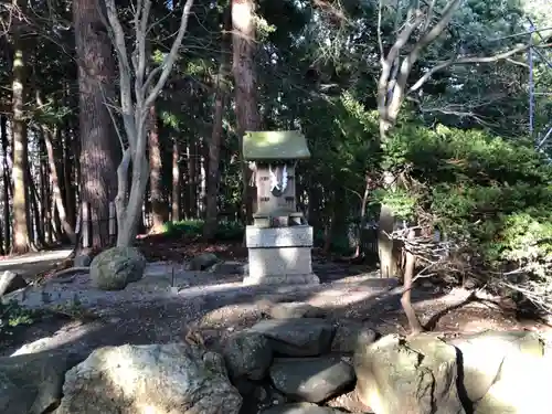 岡神社の末社