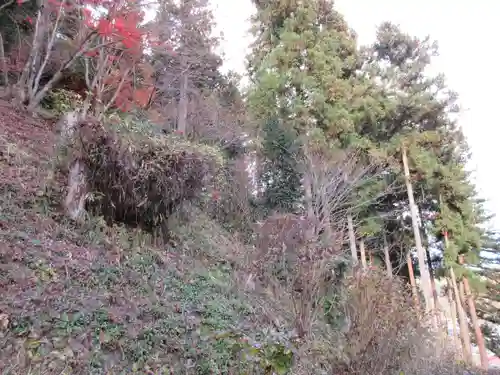 石都々古和気神社の周辺