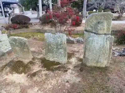 浄土寺の{uncategorized: "未分類", other: "その他", undefined: "問題あり", building: "その他建物", grave: "お墓", sacred_gate: "鳥居", guardian: "狛犬", statue: "像", buddha: "仏像", history: "歴史", nature: "自然", garden: "庭園", animal: "動物", pagoda: "塔", temizu: "手水舎", mountain_gate: "山門・神門", sanctuary: "本殿・本堂", subordinate: "末社・摂社", art: "芸術", scenery: "景色", jizo: "地蔵", ema: "絵馬", goshuin: "御朱印", omikuji: "おみくじ", items: "授与品その他", amulet: "お守り", goshuincho: "御朱印帳", eats: "食事", festival: "お祭り", votive_dance: "神楽", shichigosan: "七五三参", wedding: "結婚式", experience: "体験その他", initially: "初詣", around: "周辺", anti_infection: "感染症対策"}