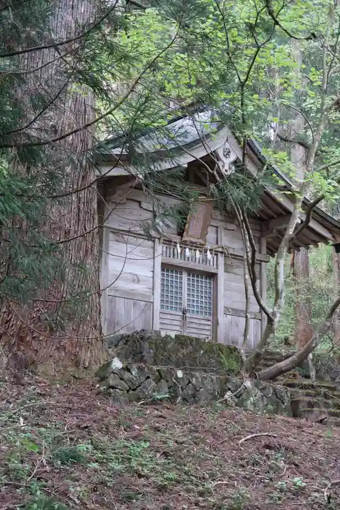 雄山神社中宮祈願殿(富山県)