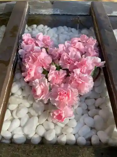 根岸八幡神社の手水舎