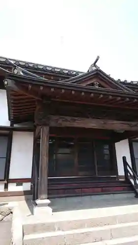 龍傳寺の本殿・本堂