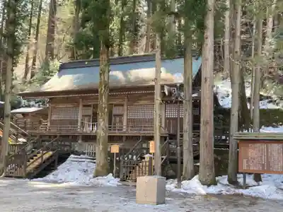 諏訪大社の本殿・本堂