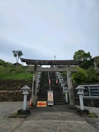 門川神社の{uncategorized: "未分類", other: "その他", undefined: "問題あり", building: "その他建物", grave: "お墓", sacred_gate: "鳥居", guardian: "狛犬", statue: "像", buddha: "仏像", history: "歴史", nature: "自然", garden: "庭園", animal: "動物", pagoda: "塔", temizu: "手水舎", mountain_gate: "山門・神門", sanctuary: "本殿・本堂", subordinate: "末社・摂社", art: "芸術", scenery: "景色", jizo: "地蔵", ema: "絵馬", goshuin: "御朱印", omikuji: "おみくじ", items: "授与品その他", amulet: "お守り", goshuincho: "御朱印帳", eats: "食事", festival: "お祭り", votive_dance: "神楽", shichigosan: "七五三参", wedding: "結婚式", experience: "体験その他", initially: "初詣", around: "周辺", anti_infection: "感染症対策"}