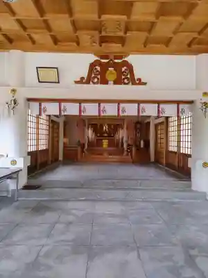 八幡神社(服部八幡神社)の本殿・本堂