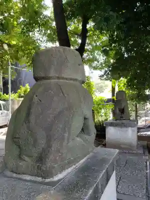 穏田神社の狛犬