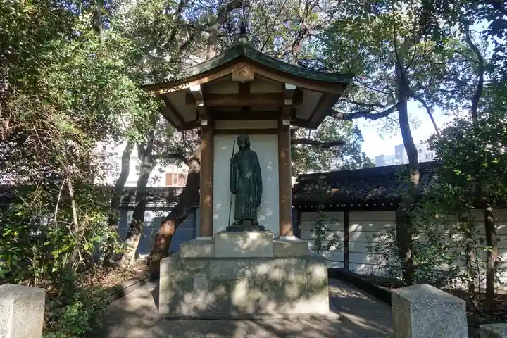 湊川神社の像