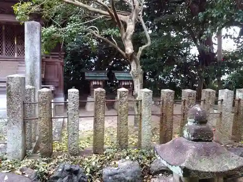 津島社（大草津島神社）の末社・摂社