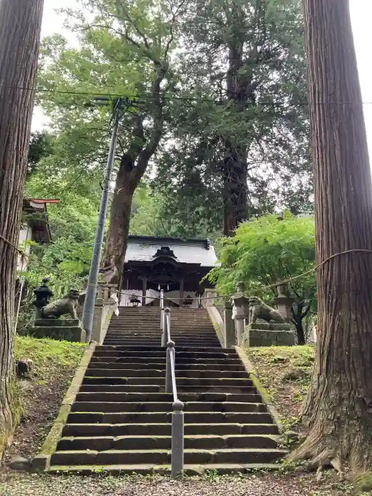 新海三社神社(長野県)