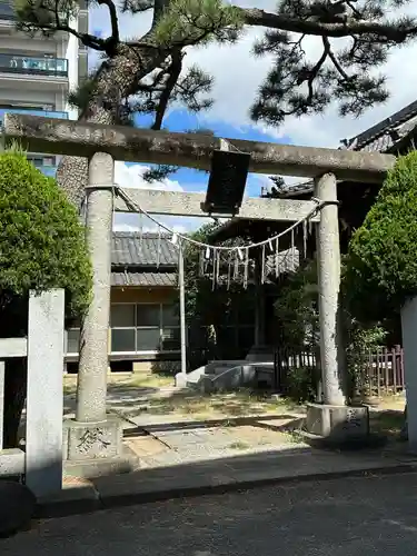 胡録神社の鳥居