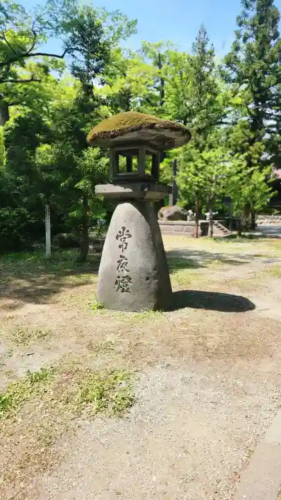 出羽国分寺薬師堂の{uncategorized: "未分類", other: "その他", undefined: "問題あり", building: "その他建物", grave: "お墓", sacred_gate: "鳥居", guardian: "狛犬", statue: "像", buddha: "仏像", history: "歴史", nature: "自然", garden: "庭園", animal: "動物", pagoda: "塔", temizu: "手水舎", mountain_gate: "山門・神門", sanctuary: "本殿・本堂", subordinate: "末社・摂社", art: "芸術", scenery: "景色", jizo: "地蔵", ema: "絵馬", goshuin: "御朱印", omikuji: "おみくじ", items: "授与品その他", amulet: "お守り", goshuincho: "御朱印帳", eats: "食事", festival: "お祭り", votive_dance: "神楽", shichigosan: "七五三参", wedding: "結婚式", experience: "体験その他", initially: "初詣", around: "周辺", anti_infection: "感染症対策"}
