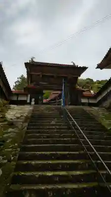 摩尼寺の山門・神門