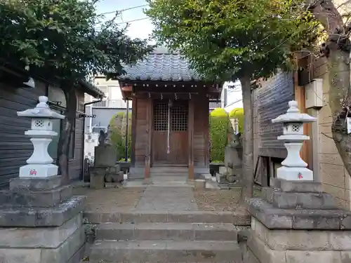 明徳稲荷神社の本殿・本堂
