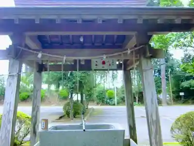 八街神社の手水舎