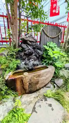装束稲荷神社(王子稲荷神社境外摂社)の手水舎