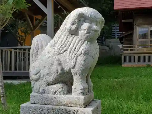 神恵内嚴島神社の狛犬