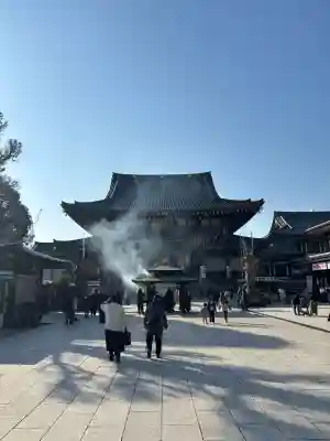 川崎大師(平間寺)の{uncategorized: "未分類", other: "その他", undefined: "問題あり", building: "その他建物", grave: "お墓", sacred_gate: "鳥居", guardian: "狛犬", statue: "像", buddha: "仏像", history: "歴史", nature: "自然", garden: "庭園", animal: "動物", pagoda: "塔", temizu: "手水舎", mountain_gate: "山門・神門", sanctuary: "本殿・本堂", subordinate: "末社・摂社", art: "芸術", scenery: "景色", jizo: "地蔵", ema: "絵馬", goshuin: "御朱印", omikuji: "おみくじ", items: "授与品その他", amulet: "お守り", goshuincho: "御朱印帳", eats: "食事", festival: "お祭り", votive_dance: "神楽", shichigosan: "七五三参", wedding: "結婚式", experience: "体験その他", initially: "初詣", around: "周辺", anti_infection: "感染症対策"}