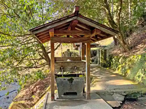 国造神社の手水