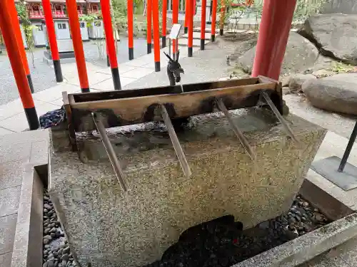 來宮神社の{uncategorized: "未分類", other: "その他", undefined: "問題あり", building: "その他建物", grave: "お墓", sacred_gate: "鳥居", guardian: "狛犬", statue: "像", buddha: "仏像", history: "歴史", nature: "自然", garden: "庭園", animal: "動物", pagoda: "塔", temizu: "手水舎", mountain_gate: "山門・神門", sanctuary: "本殿・本堂", subordinate: "末社・摂社", art: "芸術", scenery: "景色", jizo: "地蔵", ema: "絵馬", goshuin: "御朱印", omikuji: "おみくじ", items: "授与品その他", amulet: "お守り", goshuincho: "御朱印帳", eats: "食事", festival: "お祭り", votive_dance: "神楽", shichigosan: "七五三参", wedding: "結婚式", experience: "体験その他", initially: "初詣", around: "周辺", anti_infection: "感染症対策"}