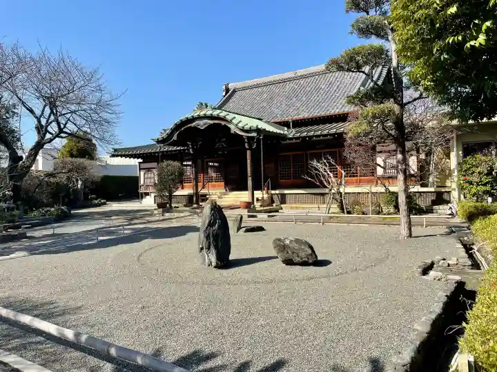 蓮光寺の{uncategorized: "未分類", other: "その他", undefined: "問題あり", building: "その他建物", grave: "お墓", sacred_gate: "鳥居", guardian: "狛犬", statue: "像", buddha: "仏像", history: "歴史", nature: "自然", garden: "庭園", animal: "動物", pagoda: "塔", temizu: "手水舎", mountain_gate: "山門・神門", sanctuary: "本殿・本堂", subordinate: "末社・摂社", art: "芸術", scenery: "景色", jizo: "地蔵", ema: "絵馬", goshuin: "御朱印", omikuji: "おみくじ", items: "授与品その他", amulet: "お守り", goshuincho: "御朱印帳", eats: "食事", festival: "お祭り", votive_dance: "神楽", shichigosan: "七五三参", wedding: "結婚式", experience: "体験その他", initially: "初詣", around: "周辺", anti_infection: "感染症対策"}
