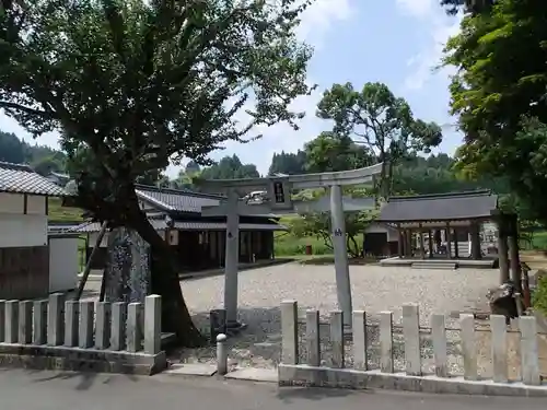 宇賀神社の鳥居