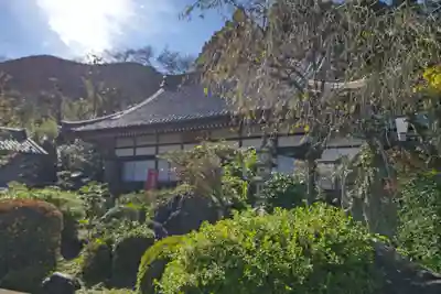 弓削寺の本殿・本堂