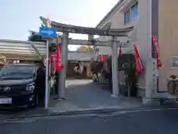 鎌達稲荷神社の鳥居