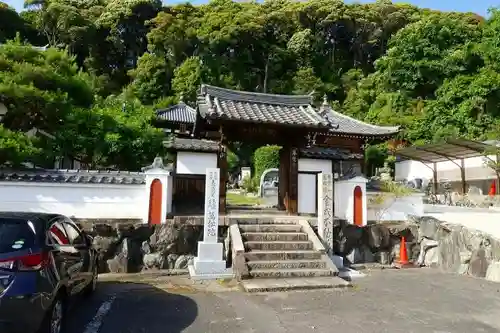 萬福寺の山門