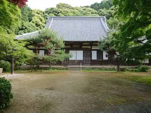長圓寺の本殿・本堂