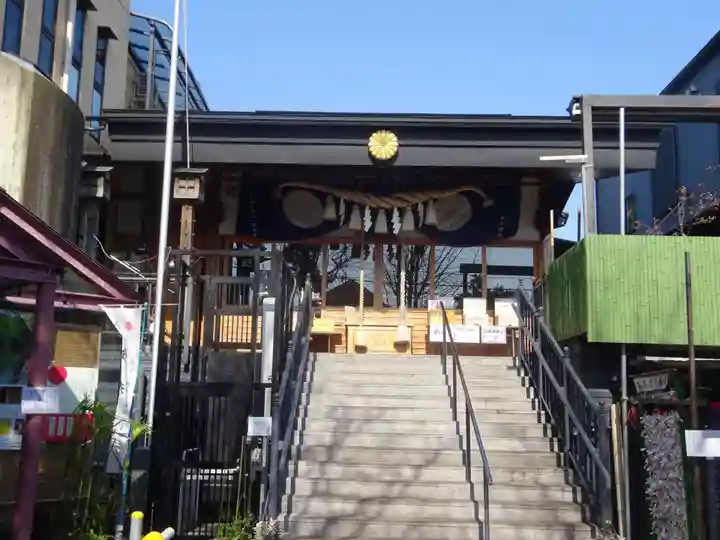 菊名神社の本殿・本堂