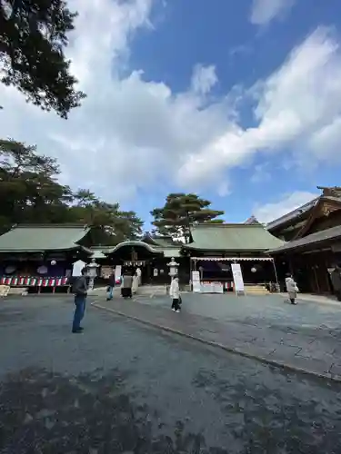 艮神社の建物その他