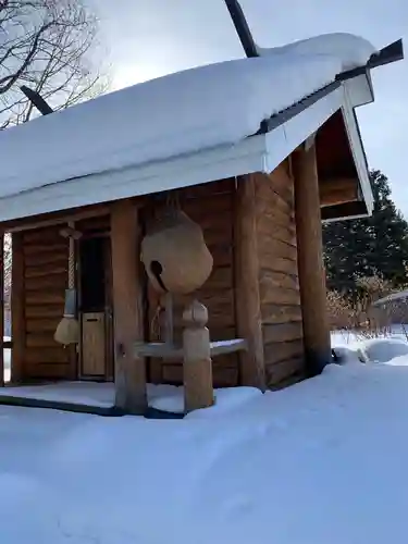 上砥山神社の本殿