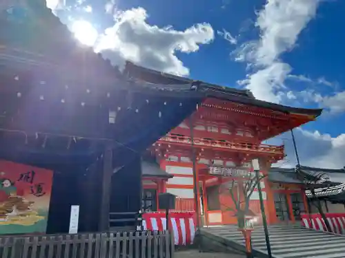 八坂神社(祇園さん)の山門・神門